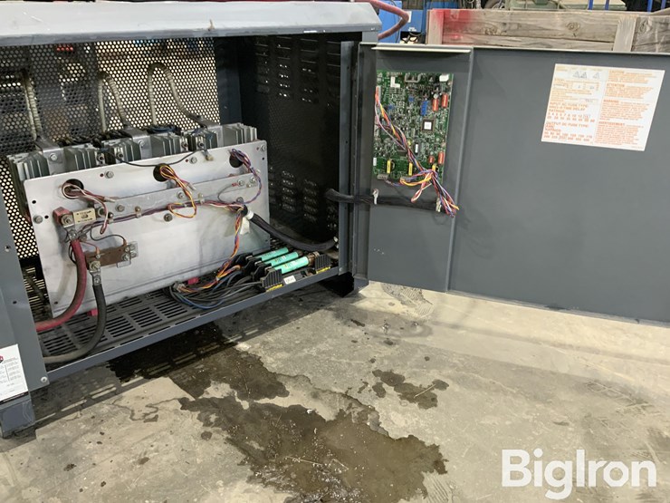 2018-raymond-425-c50tt-stand-on-electric-forklift-image-13