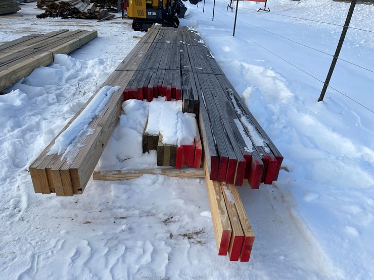 #3788-•-bundle-of-laminated-wood-beams-image-7