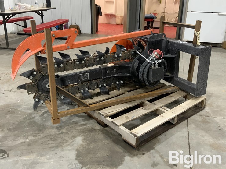 2025-giyi-d39-skid-steer-trencher-image-1