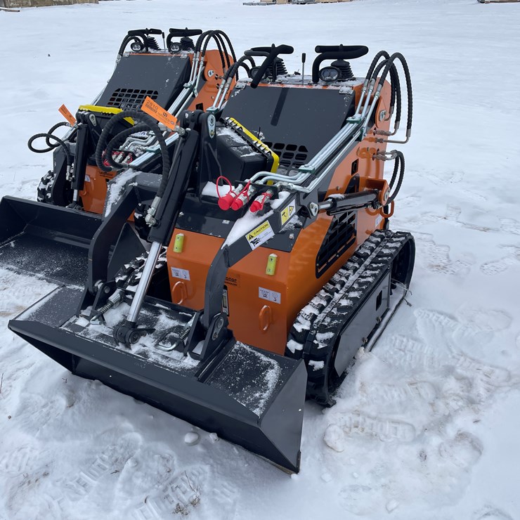 #305 • New Landhonor Mini Skid Steer Loader