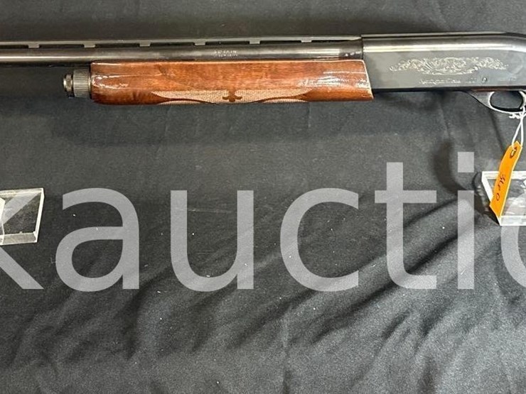 remington-1100-12ga-shotgun-(sn#-p037562v)-image-9