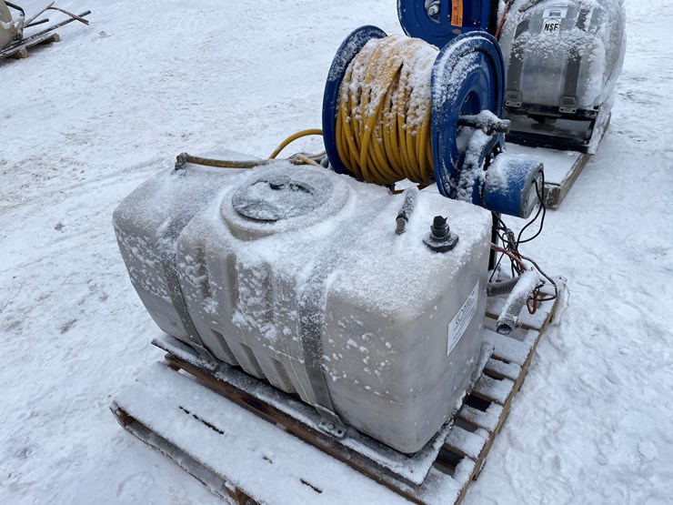 #3833-•-used-pressure-washer-unit-image-5