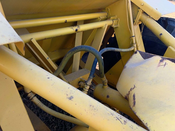 john-deere-840-image-87