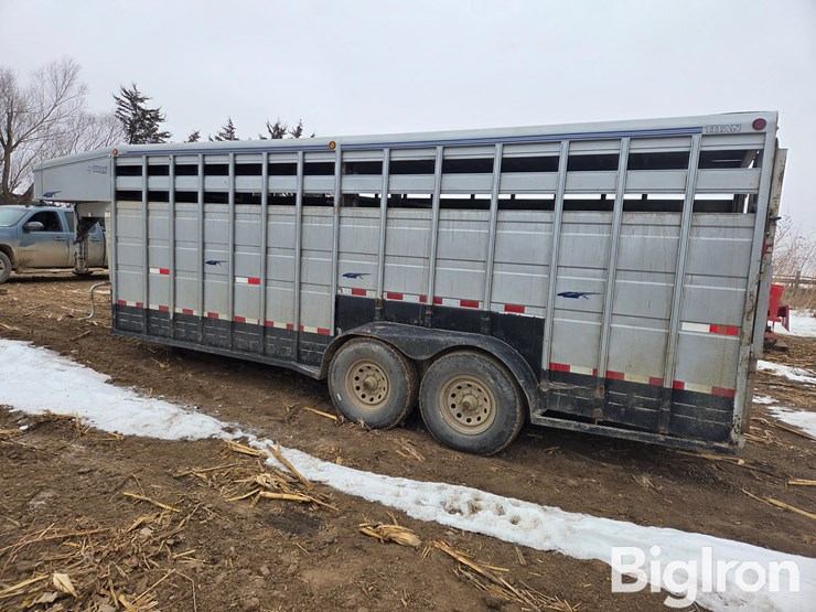 2000-titan-trailer-image-8