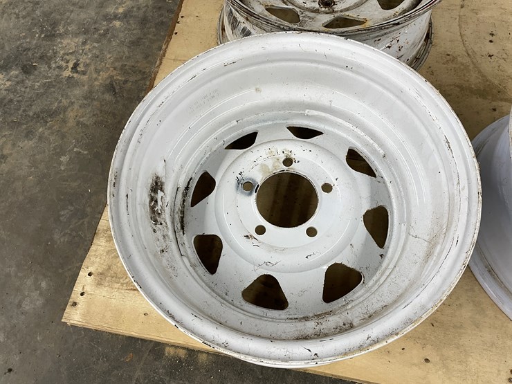 #3801-•-(4)-15"-trailer-wheels-image-11