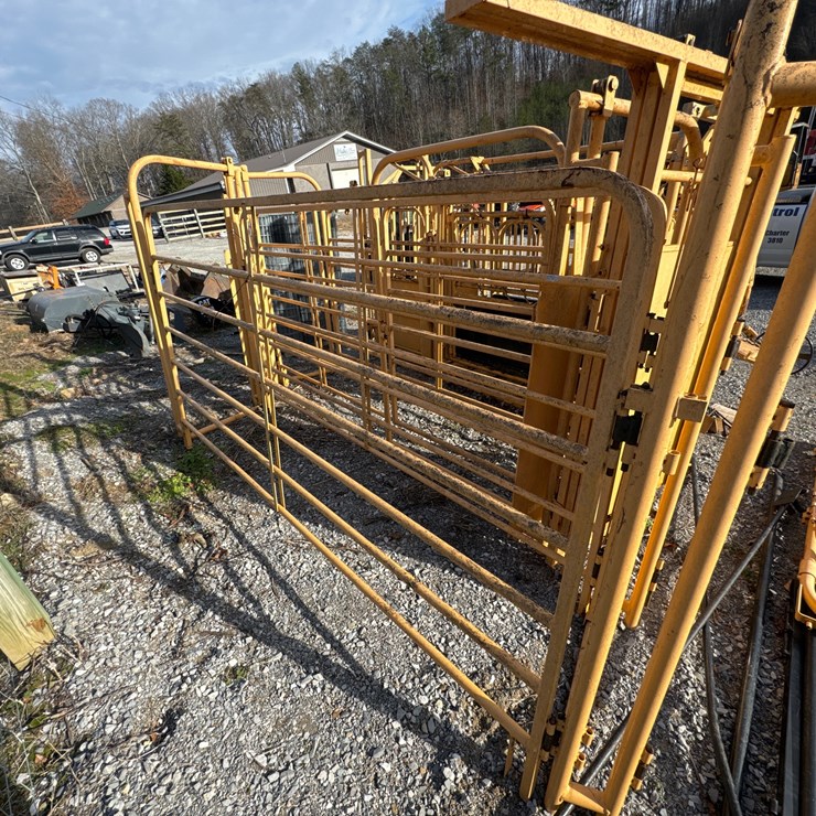 #1022 • (2) 10ft For-Most Alley Ways w/ sliders