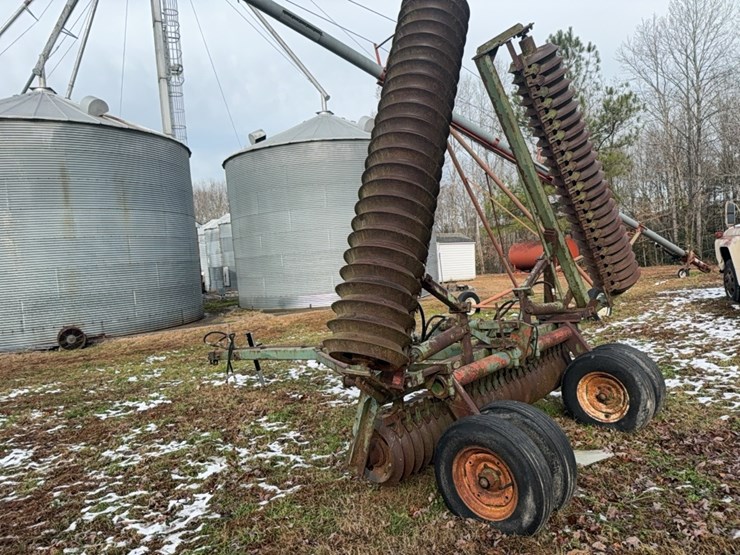 24-ft-folding-3-section-cultipacker-pull,-brillion;-located-at-7241-roxbury-rd,-charles-city,-va,-please-call-804.651.4404-with-questions-image-14