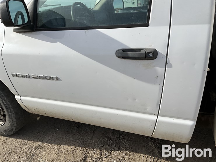 2005-dodge-ram-2500-image-15