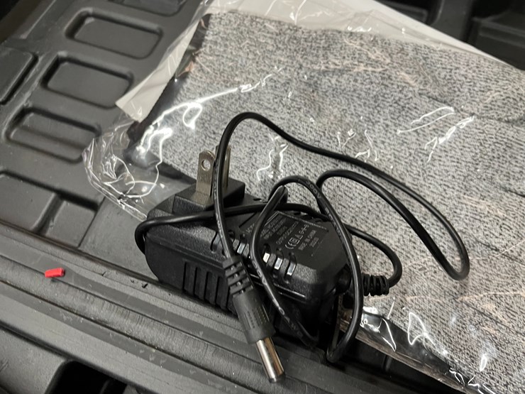 #5854-•-eletrosserra-a-bateria-electric-chainsaw-image-9