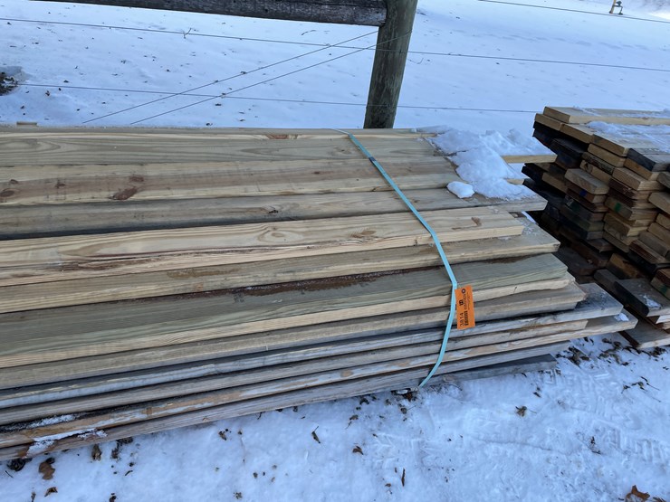 #3814-•-bundle-of-green-treated-and-construction-grade-lumber-image-10