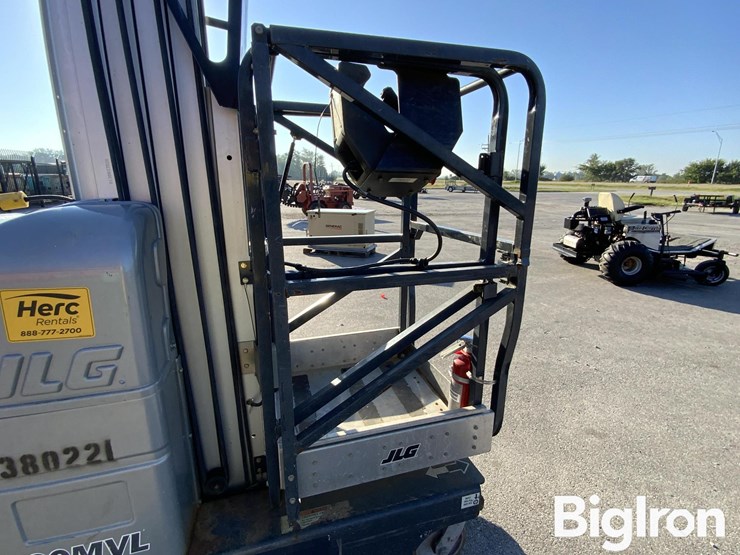 2018-jlg-mlv20-electric-self-propelled-vertical-manlift-image-11