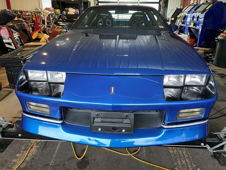 #3811-•-1990-chevrolet-camaro-iroc-z-rare-1le-(has-wi-title)-image-2