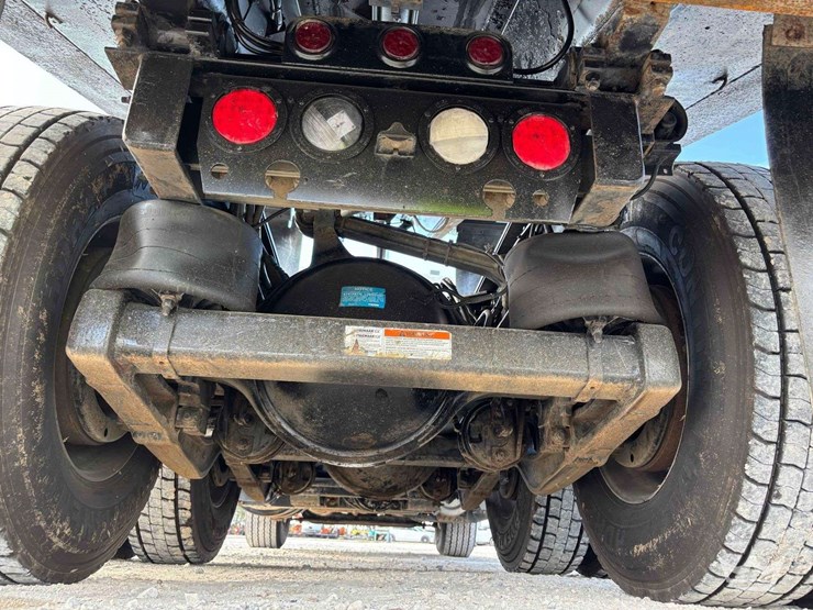 2019-kenworth-t880-image-49