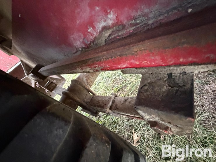 new-holland-1049-image-19