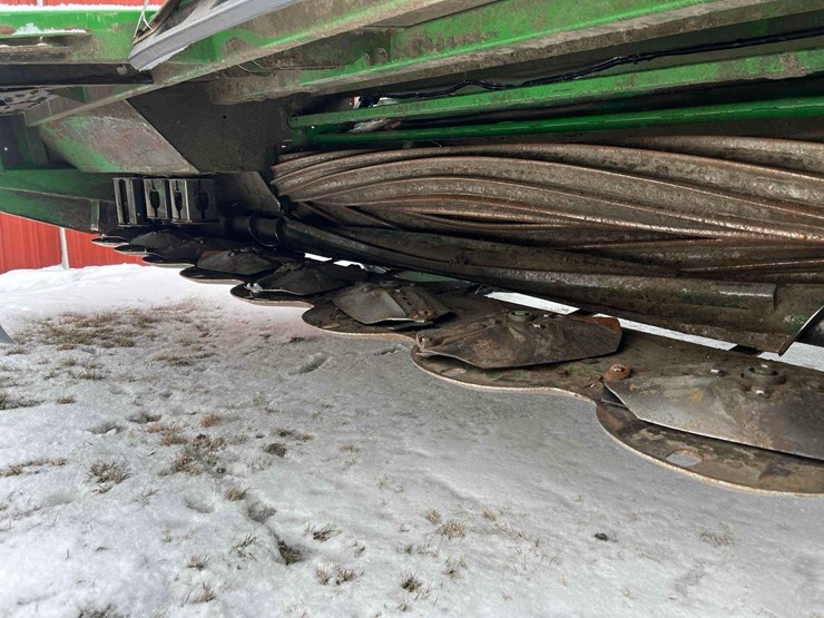 2024-john-deere-w235r-image-15