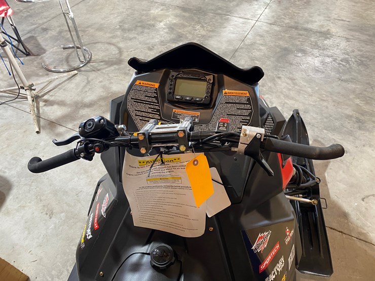 #3795-•-2022-polaris-600r-snowmobile-image-20