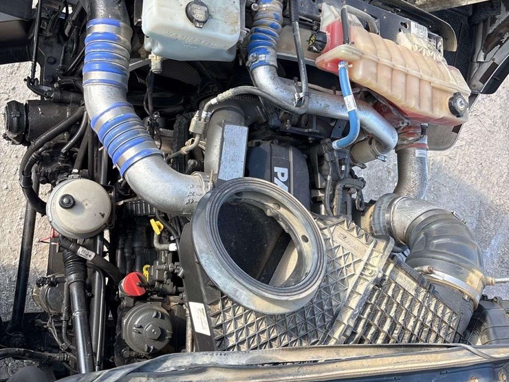 2019-kenworth-t880-image-27