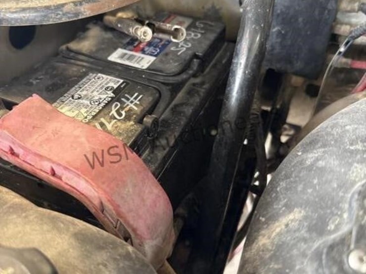 chevrolet-silverado-2500hd-image-16