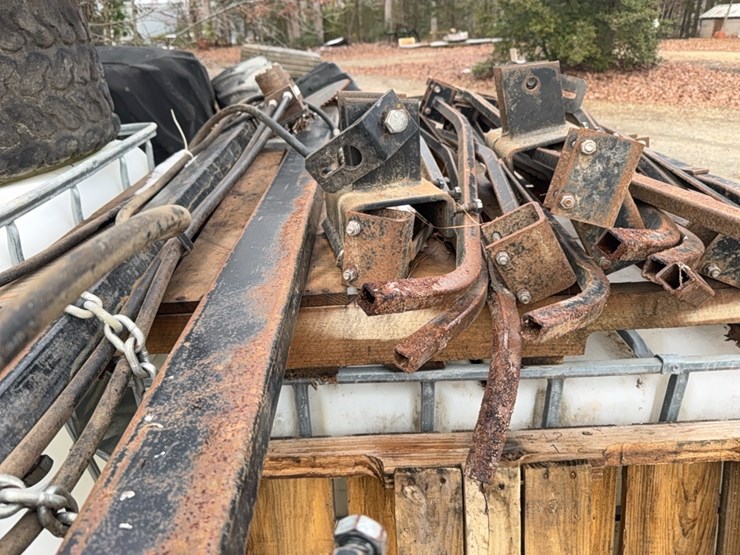 corn-reel,-6-row-hydraulic;-located-at-7241-roxbury-rd,-charles-city,-va,-please-call-804.837.9940-or-804.651.4404-with-questions-image-12