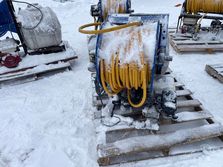 #3836-•-used-pressure-washer-unit-image-2