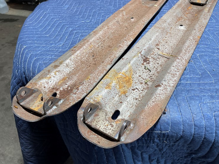 #3869-•-pair-of-1973-polaris-starfire-ski's-image-5