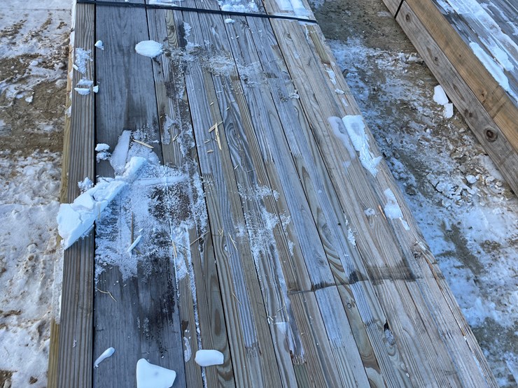 #3790-•-bundle-of-laminated-wood-beams-image-12