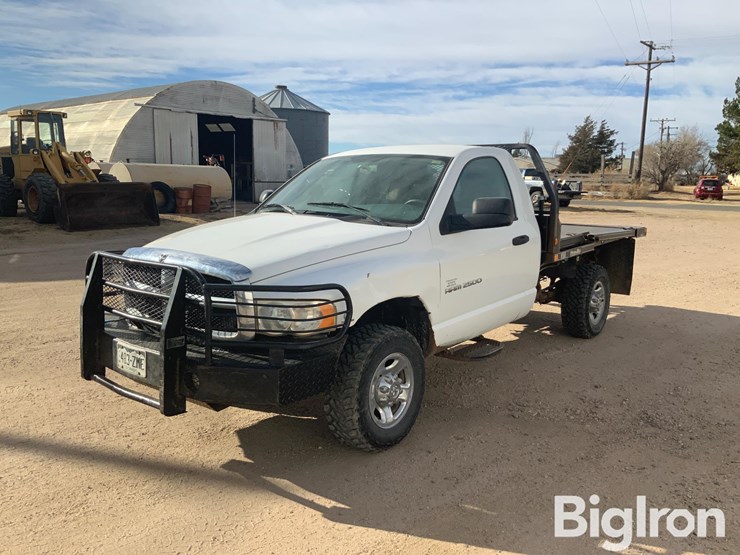 2004-dodge-ram-2500-image-1