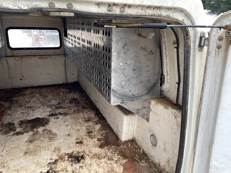 #3796-•-fiberglass-work-topper-image-11