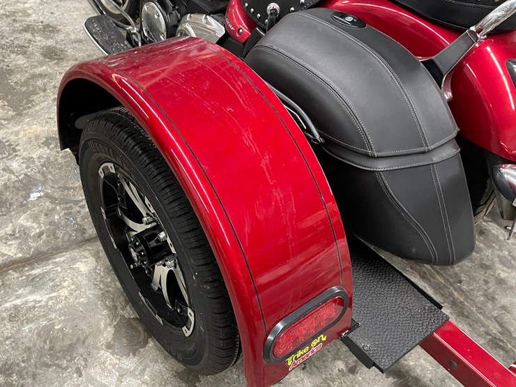 #1010-•-2011-yamaha-v-star-950-tourer-motorcycle-with-trike-kit-(has-wi-title)-image-17