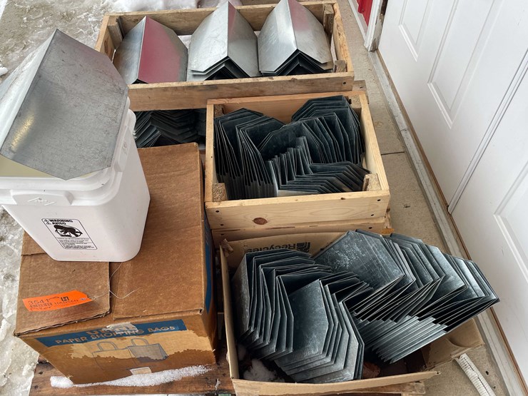 #3541-•-pallet-of-bucket-covers-image-9