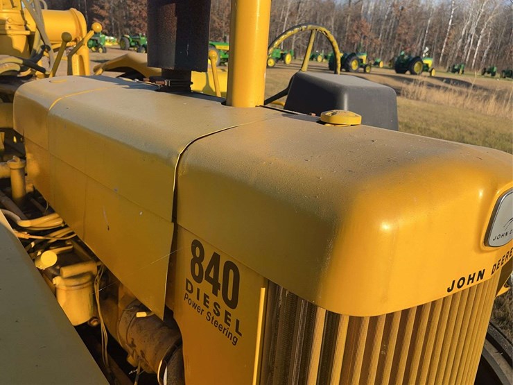 john-deere-840-image-12