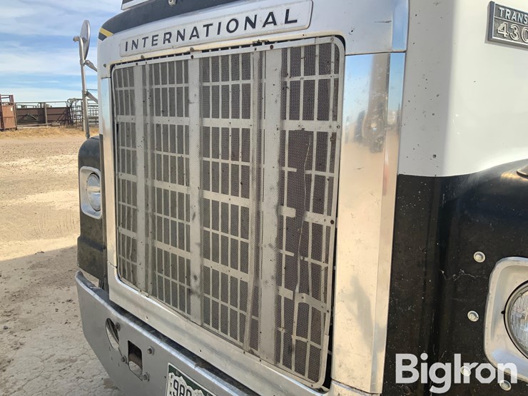 1981-international-f-4370-image-16