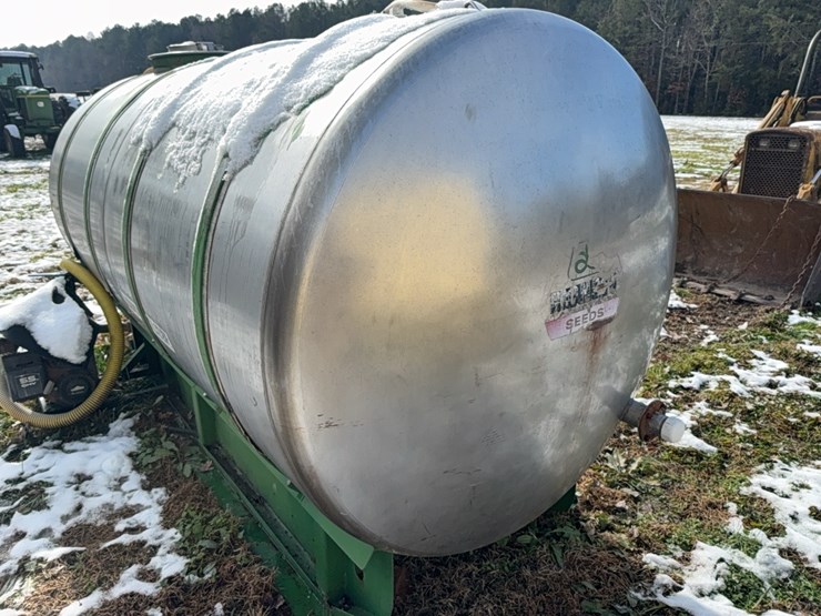 1200-gal-stainless-steel-nurse-tank;-located-at-7241-roxbury-rd,-charles-city,-va,-please-call-804.837.9940-or-804.651.4404-with-questions-image-16
