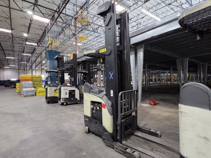 1998-crown-rr5020-45-image-2