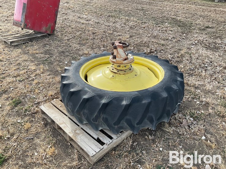 firestone-15.5-38-tire-&-john-deere-rim-image-7