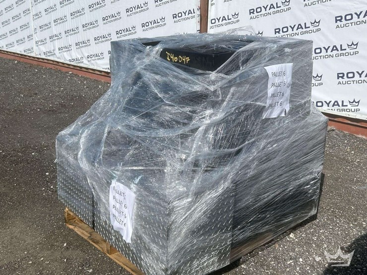 truck-toolbox-and-misc-items-image-1