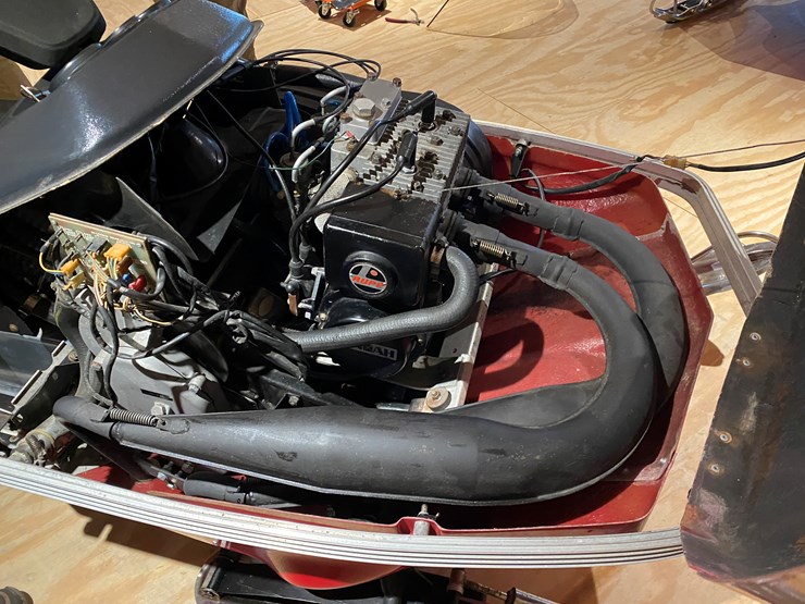 #3794-•-1977-rupp-nitro-250-snowmobile-image-22