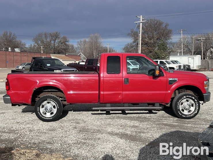 2010-ford-f250-xlt-image-4