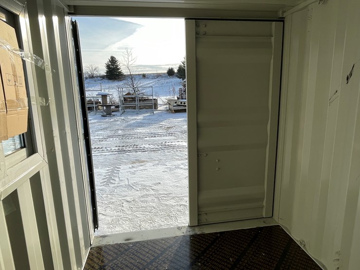 #106-•-10'-storage-container-image-13