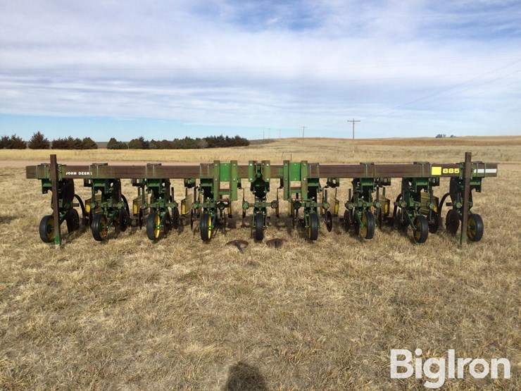 john-deere-885-image-2
