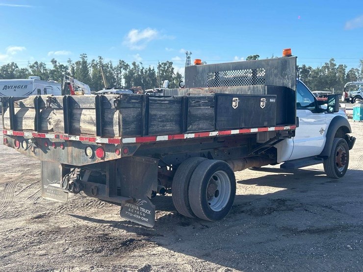 2016-utility-flatbed-image-3