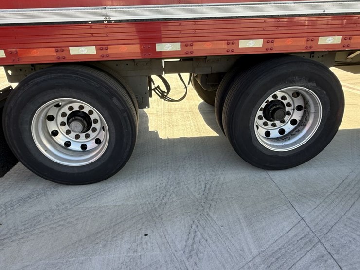 2016-utility-van-image-5