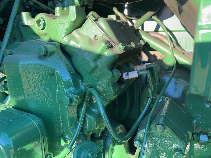 1955-john-deere-70-image-37