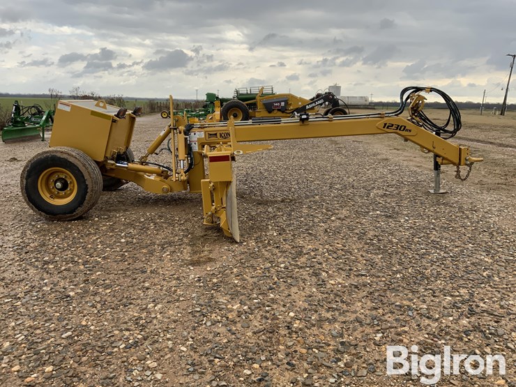 2023-landoll-icon-1230rs-pull-type-blade-image-4