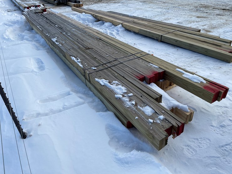 #3788-•-bundle-of-laminated-wood-beams-image-5