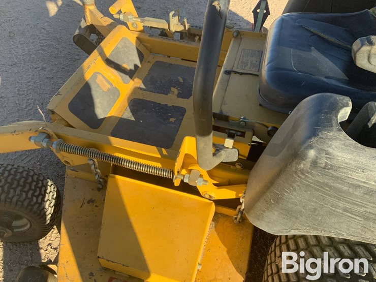 hustler-926253-60”-deck-zero-turn-mower-image-20