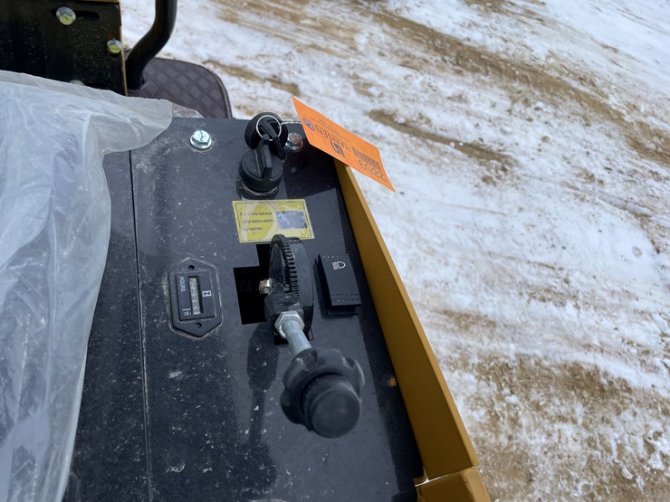 #205-•-new-cfg-industrial-mini-excavator-image-26