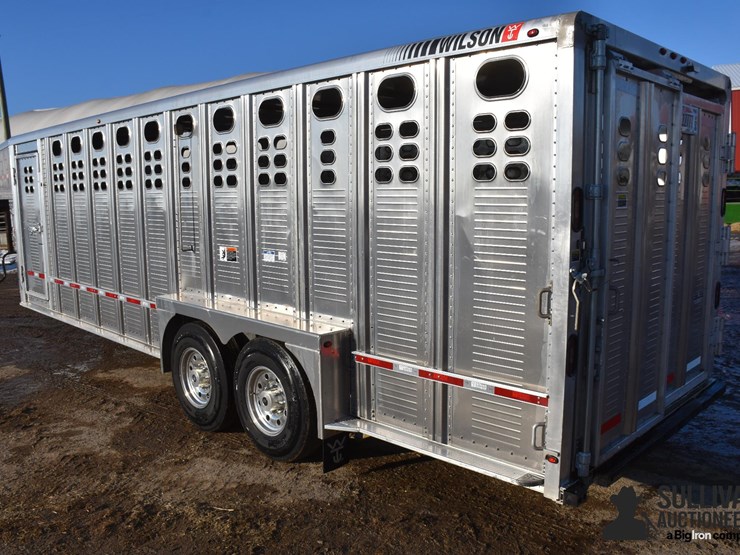 2025-wilson-livestock-trailer-image-7