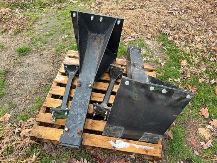 reddick-saddle-tanks-and-brackets,-last-on-4955;-located-at-7241-roxbury-rd,-charles-city,-va,-please-call-804.837.9940-or-804.651.4404-with-questions-image-13