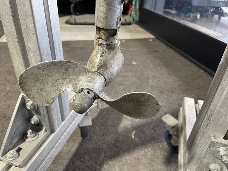 #3825-•-water-witch-vintage-outboard-boat-motor-image-8